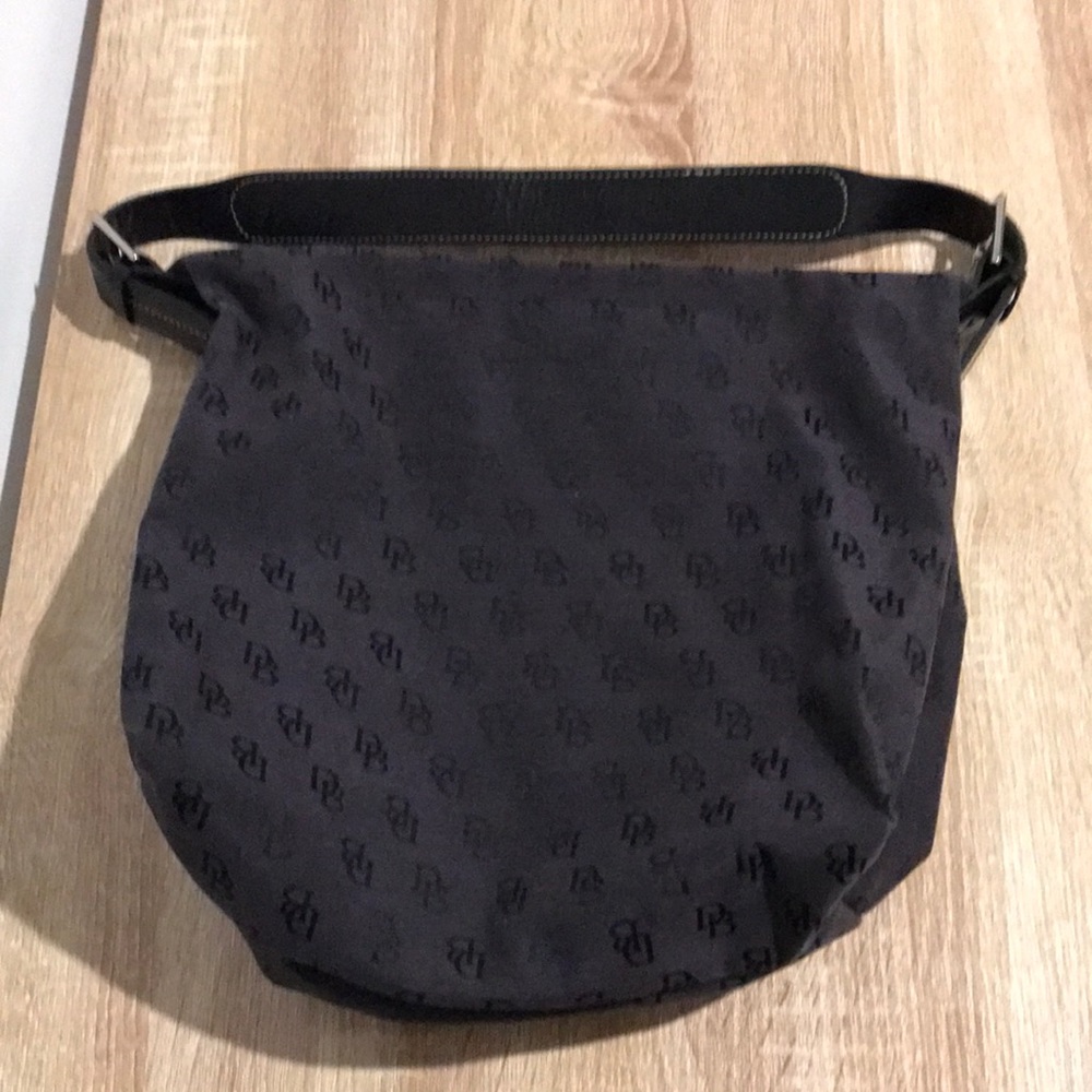 Dooney & Bourke black monogram bag. Used.